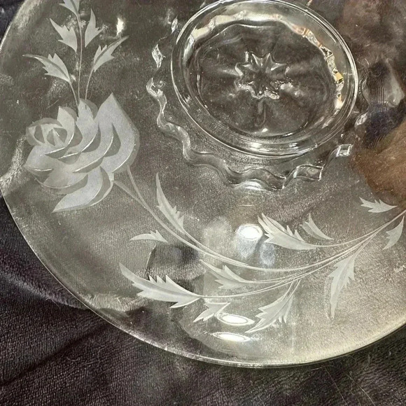 Glass Platter Etched Rose Pattern 13.5” - Picture 3 of 4